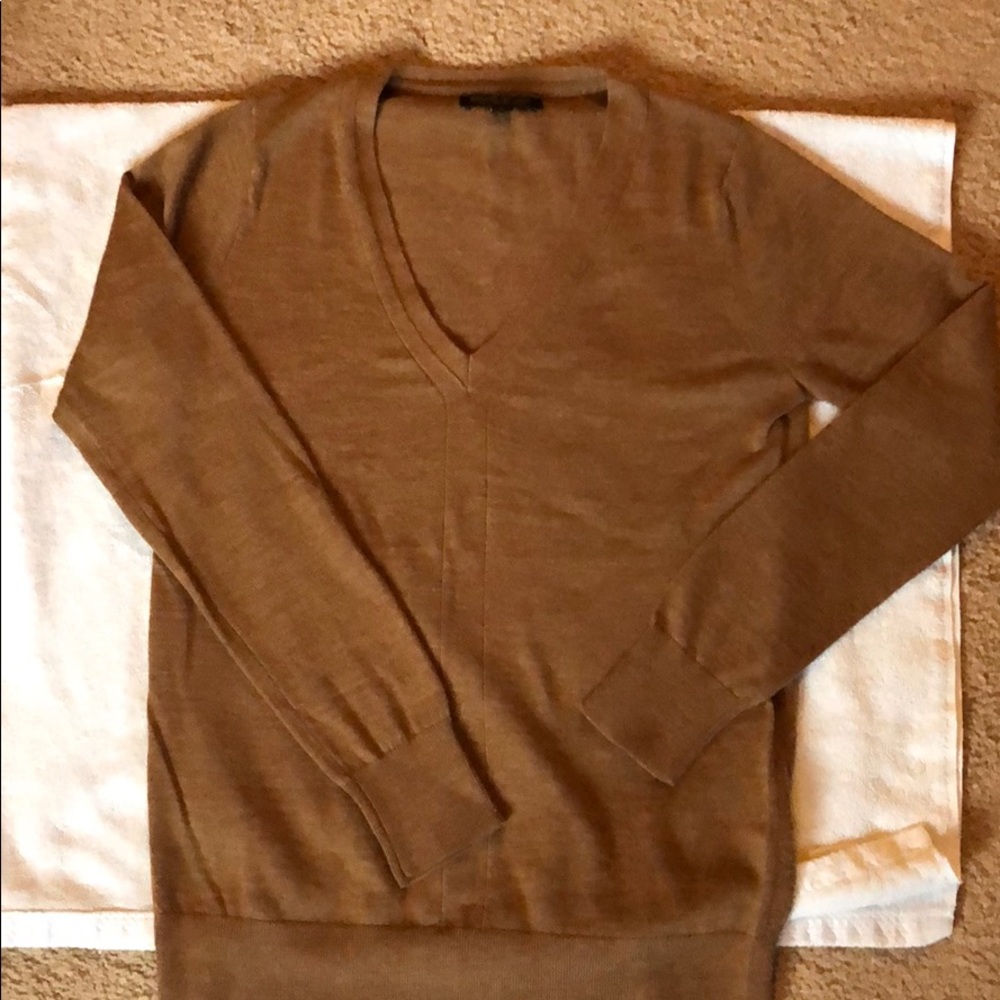 Banana Republic sweater - Picture 4 of 6